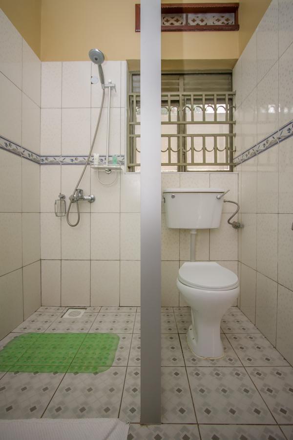 Tuzza Hotel Bushenyi ภายนอก รูปภาพ