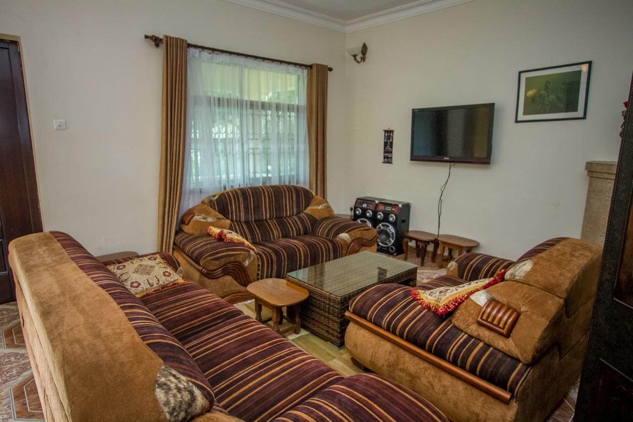 Tuzza Hotel Bushenyi ภายนอก รูปภาพ