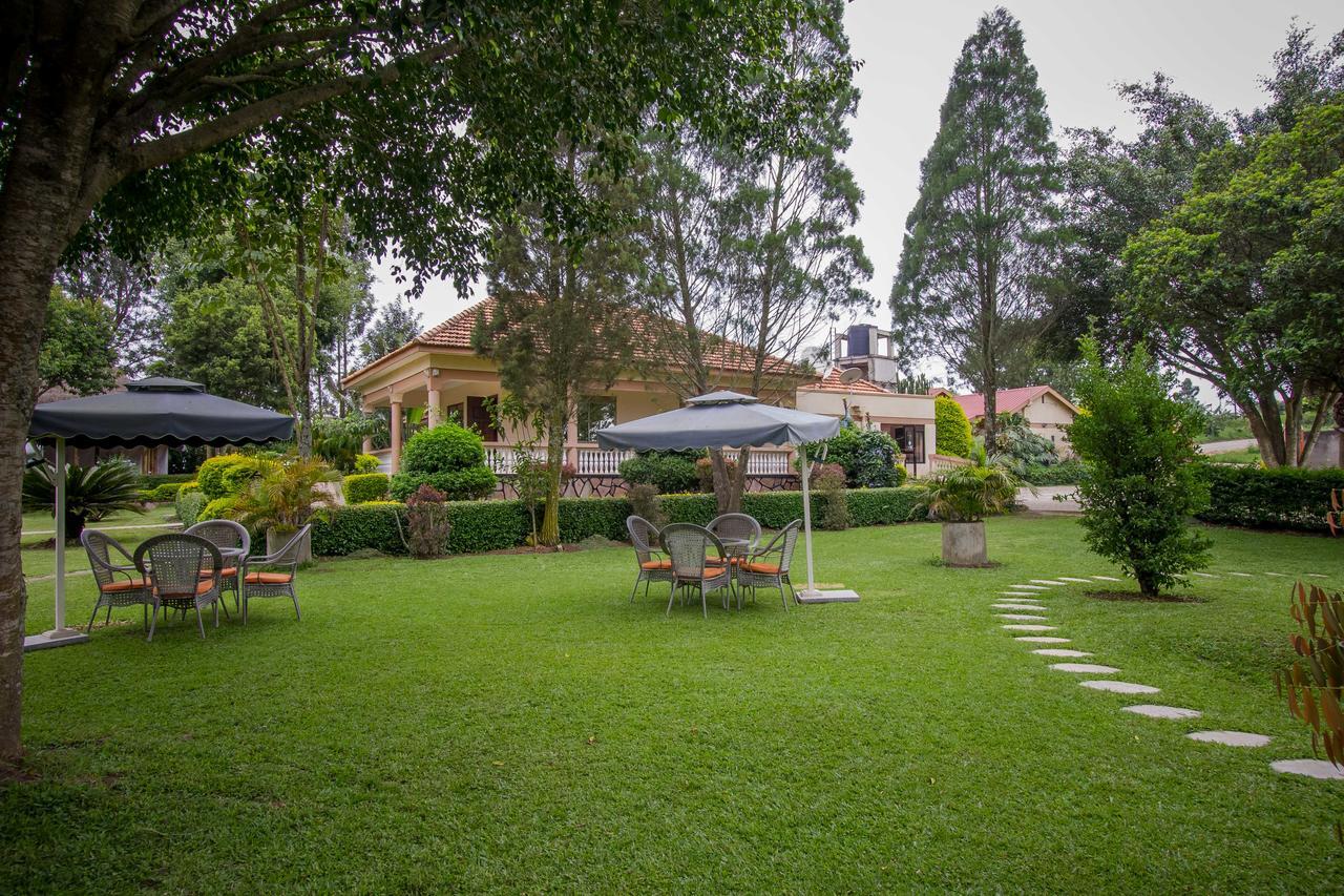 Tuzza Hotel Bushenyi ภายนอก รูปภาพ